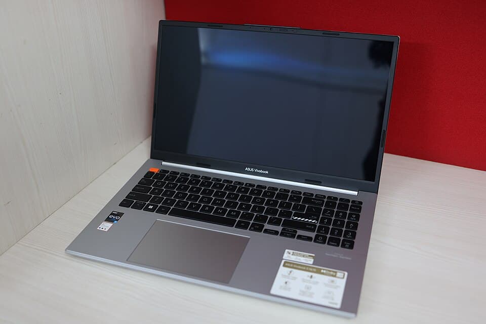 Ноутбук ASUS VivoBook, i5, 16GB, SSD 512