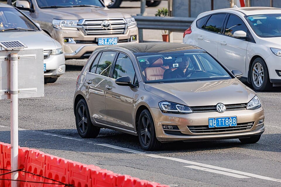 Volkswagen Golf 7, 2016, идеальное состояние