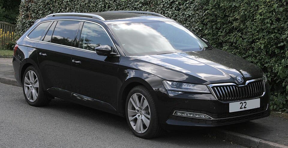 Škoda Superb 2019, лифтбек, бизнес
